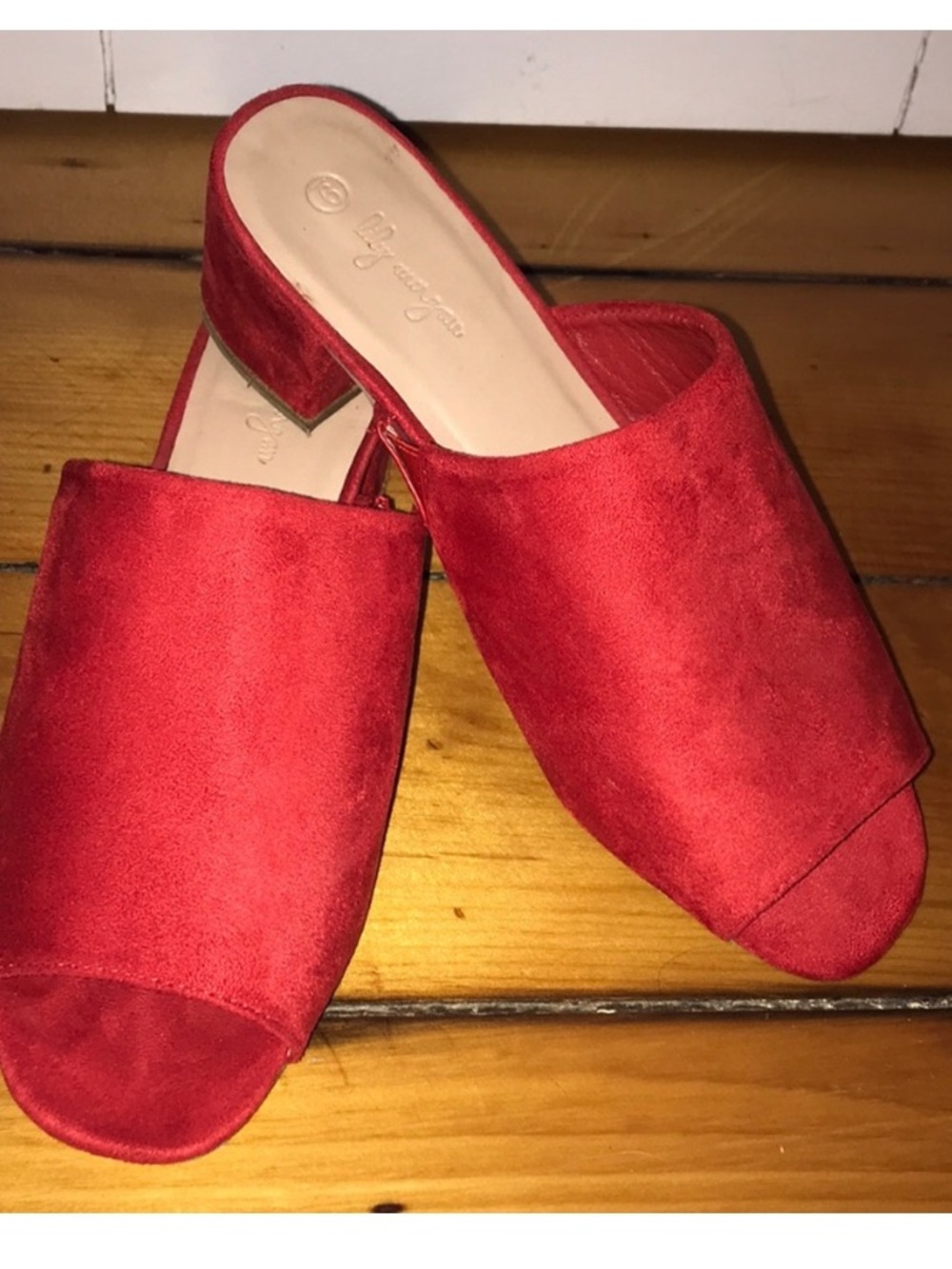 Lily Morgan Red Faux Suede Block Heel Mules Size 9